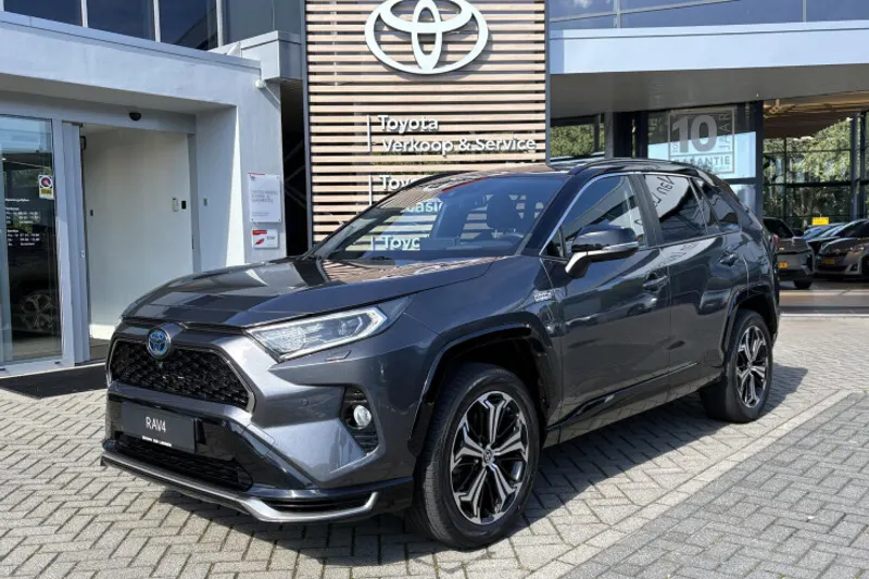 Toyota RAV4 (2021)