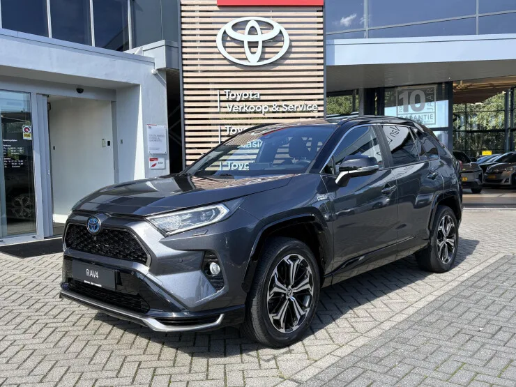 Toyota RAV4 (2021) — foto 1