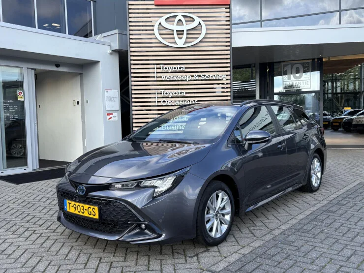 Toyota Corolla (2023) — foto 1