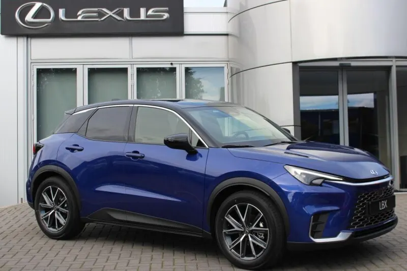 Lexus LBX (2026)