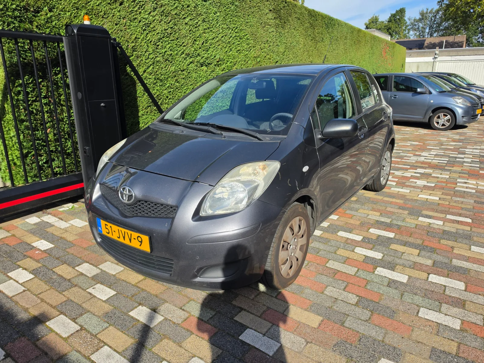 Toyota Yaris (2009) — foto 1