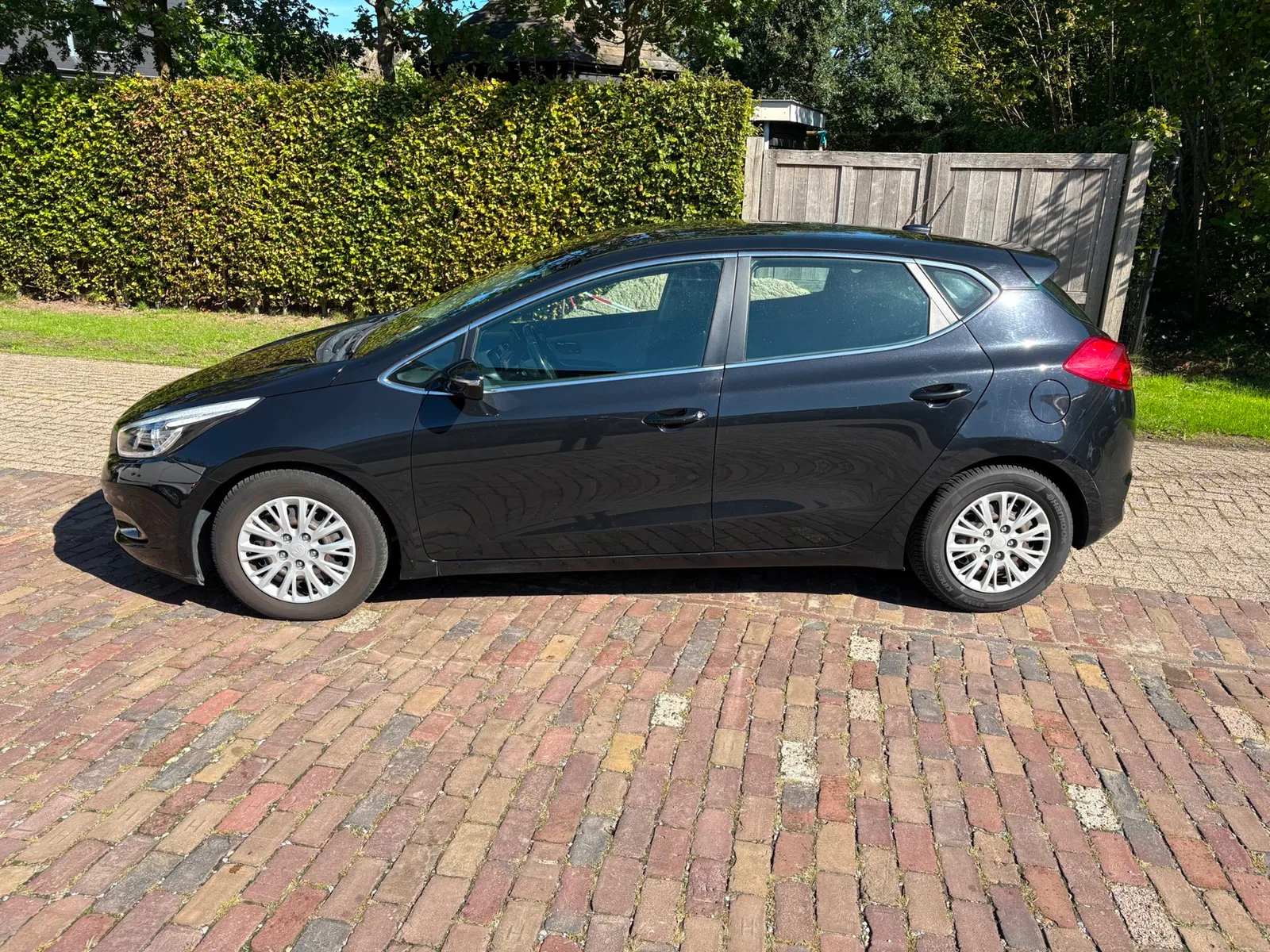 Kia Ceed (2012) — foto 1