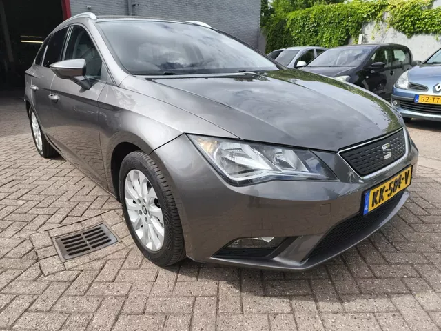 SEAT Leon (2016) — foto 1