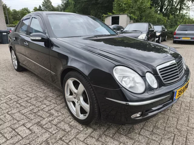 Mercedes-Benz E-Klasse (2003) — foto 1