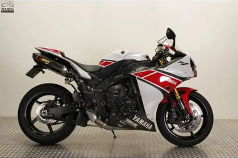 Yamaha YZF-R1 (2012)