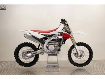 Yamaha YZ 450 F (2026) — foto 1