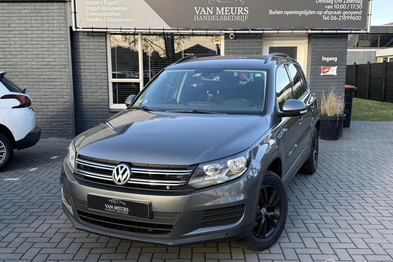 Volkswagen Tiguan (2012)