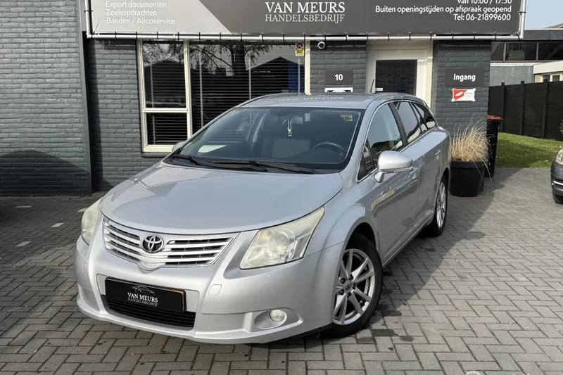Toyota Avensis (2011)