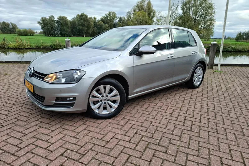 Volkswagen Golf (2015)