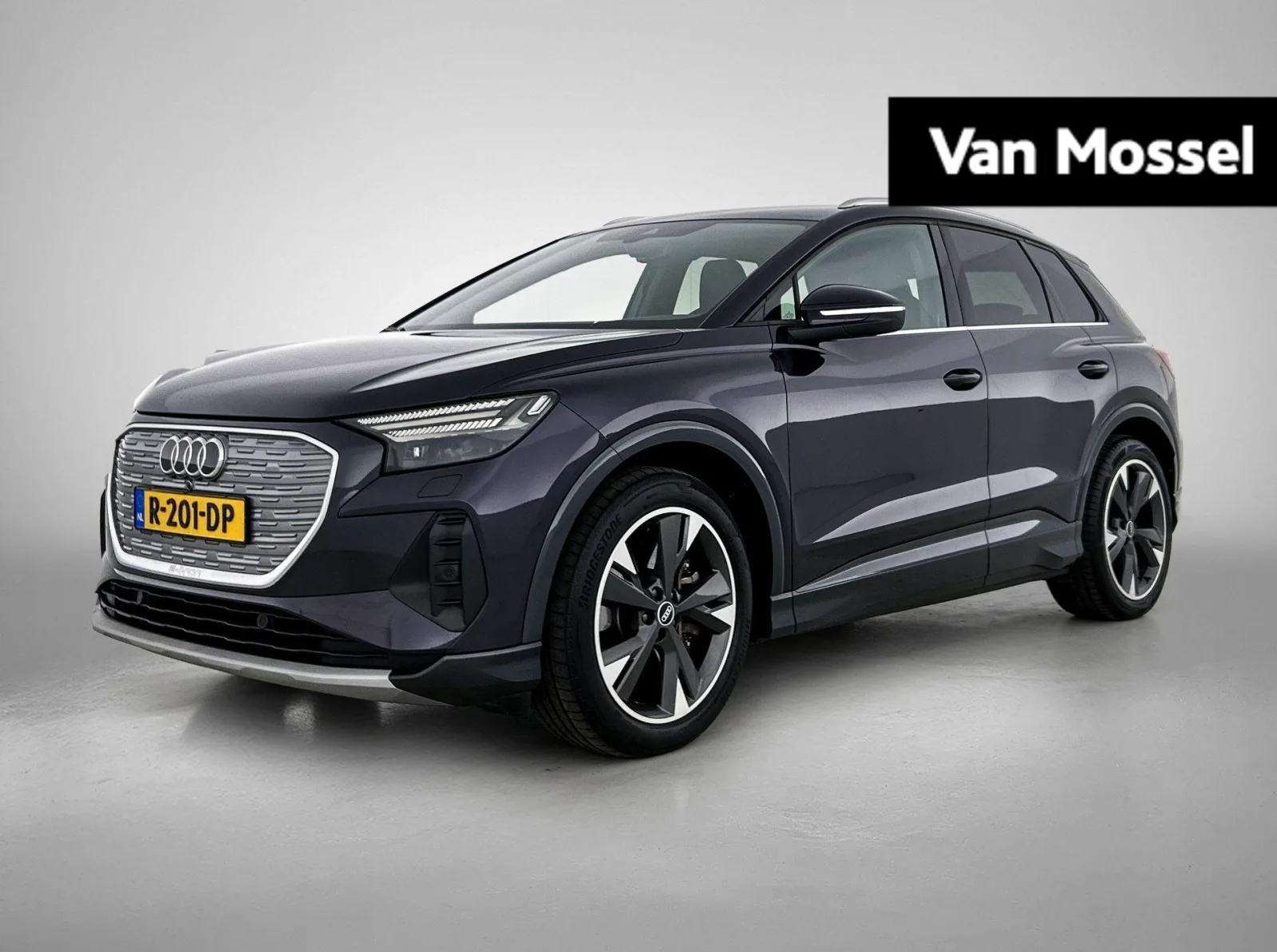 Audi Q4 e-tron (2021) — foto 1
