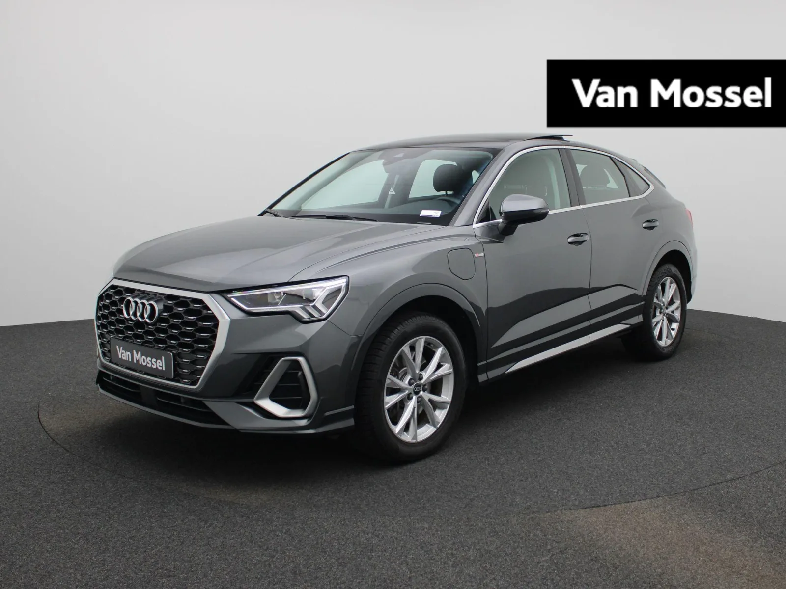 Audi Q3 Sportback (2022) — foto 1