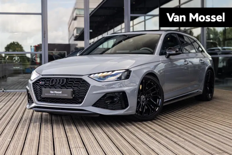 Audi RS 4 (2023)
