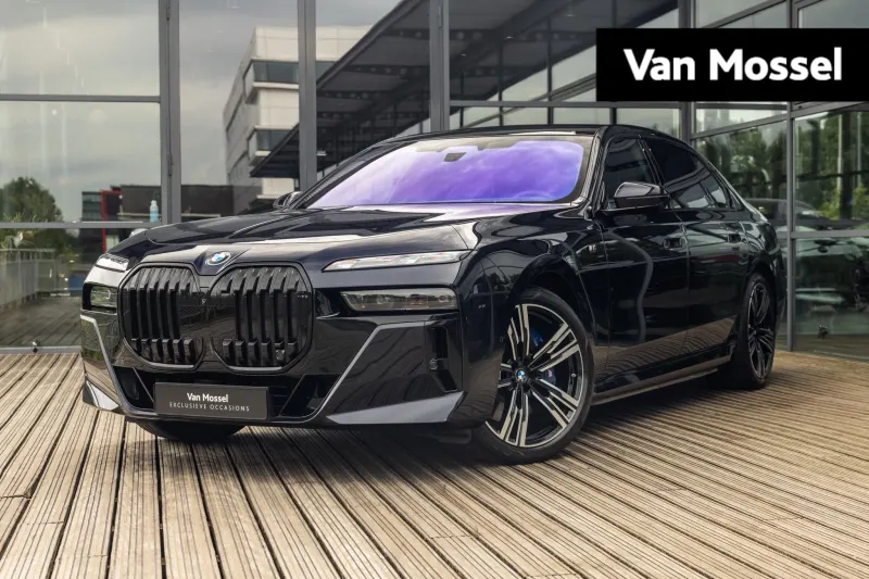 BMW i7 (2023)