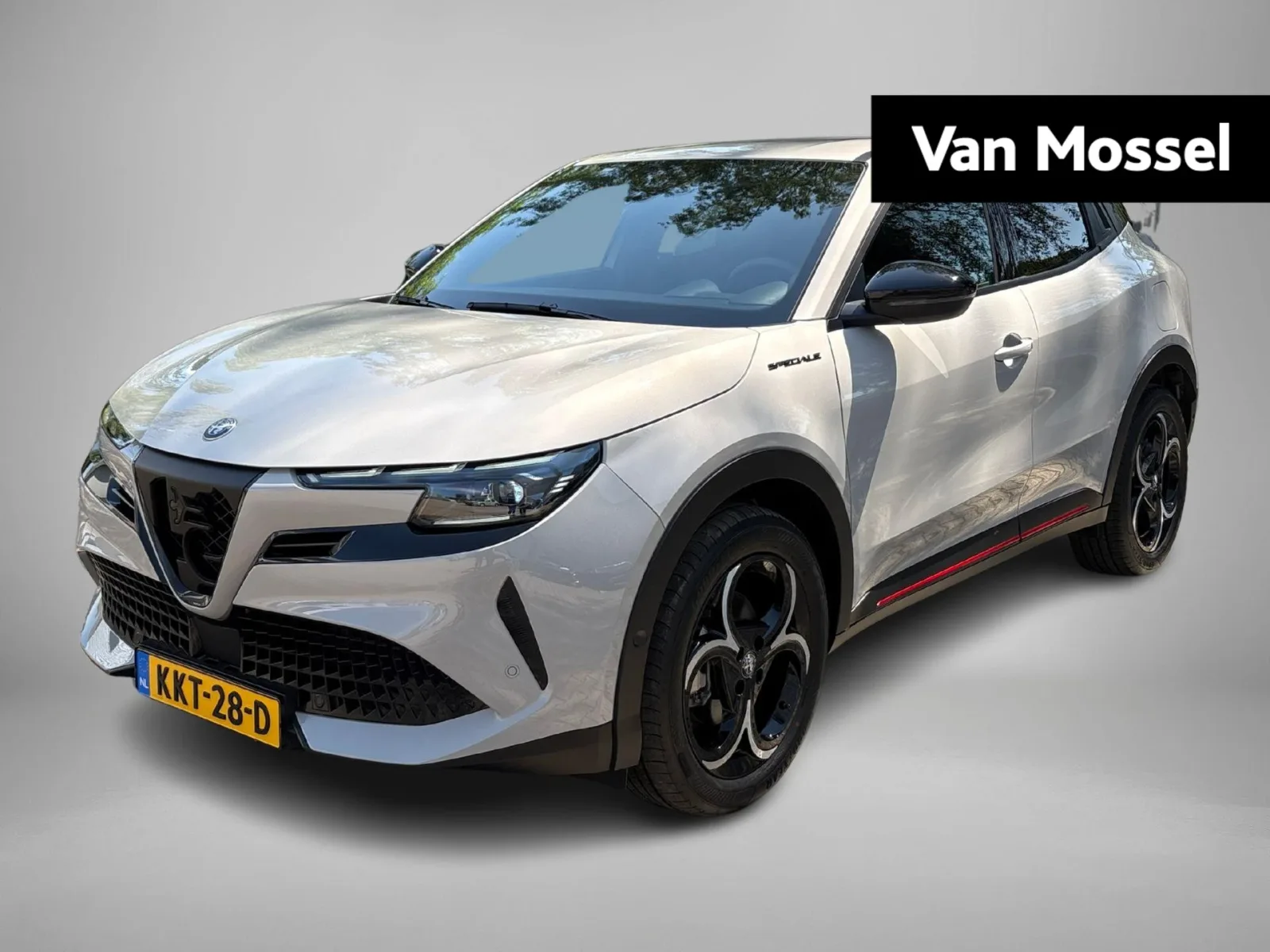 Alfa Romeo Junior (2025) — foto 1