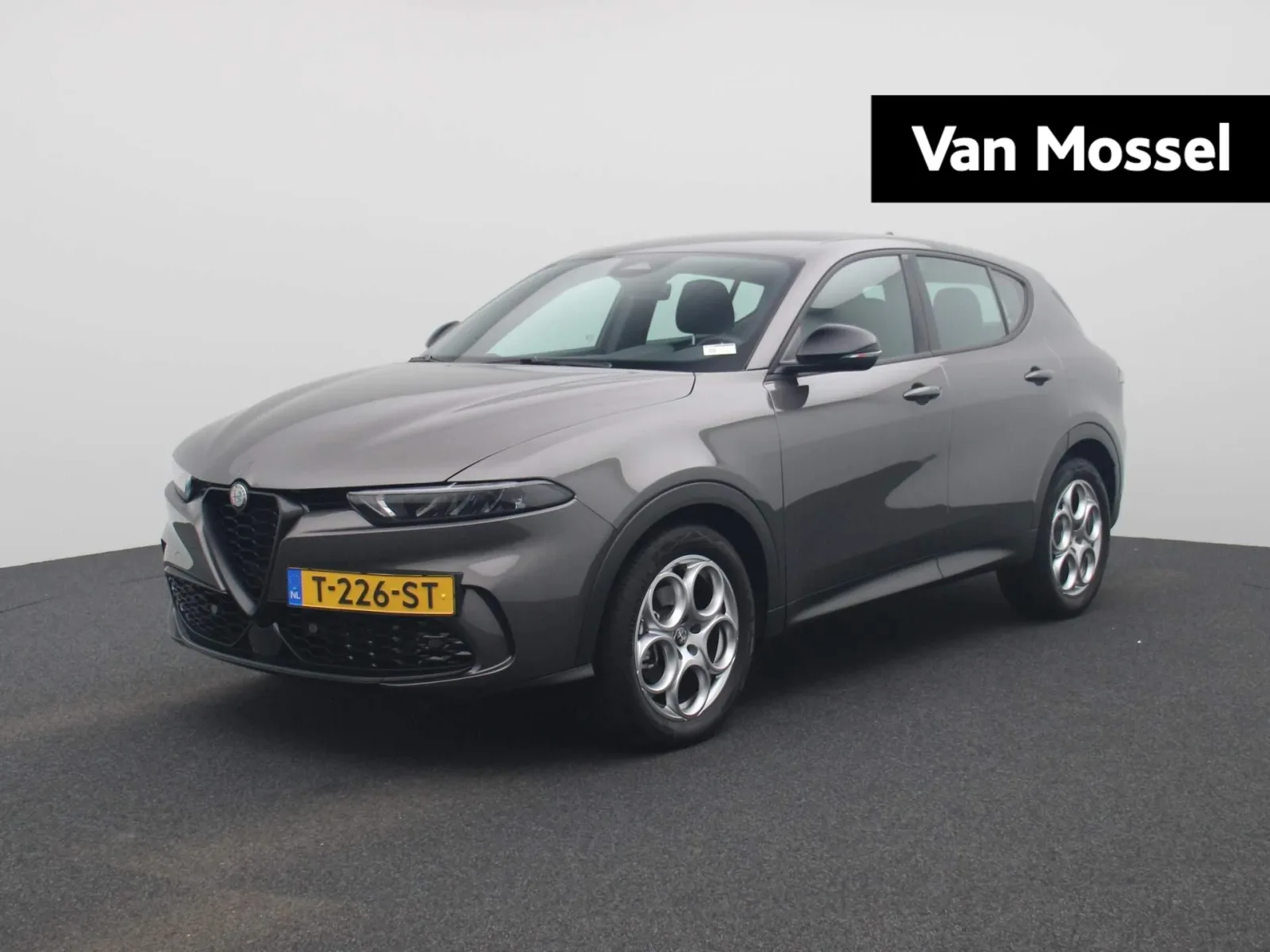 Alfa Romeo Tonale (2023) — foto 1