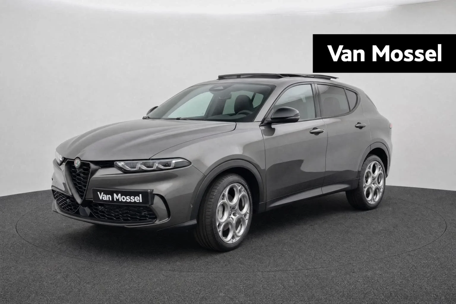 Alfa Romeo Tonale (2024) — foto 1