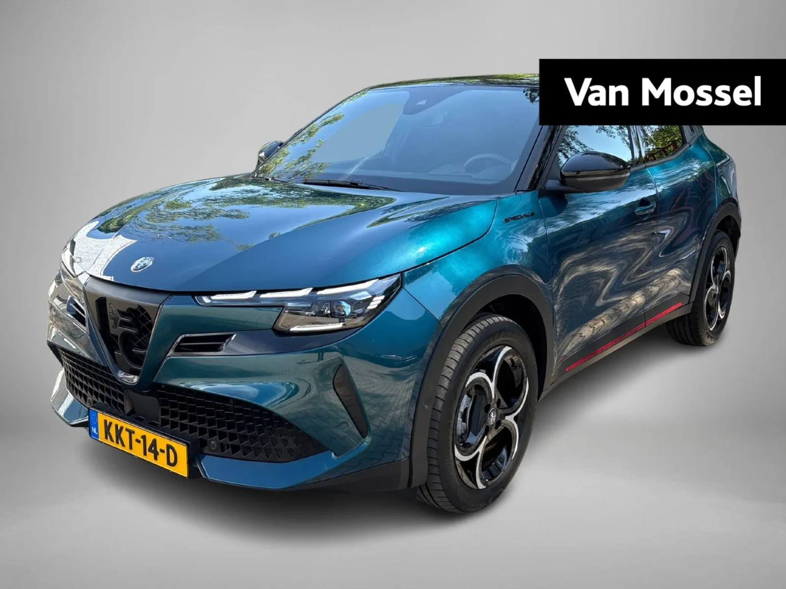 Alfa Romeo Junior (2025) — foto 1