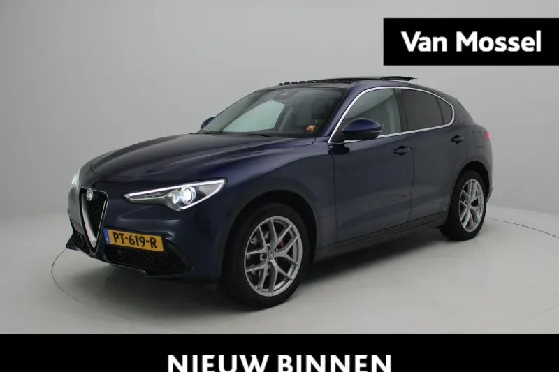 Alfa Romeo Stelvio (2017)