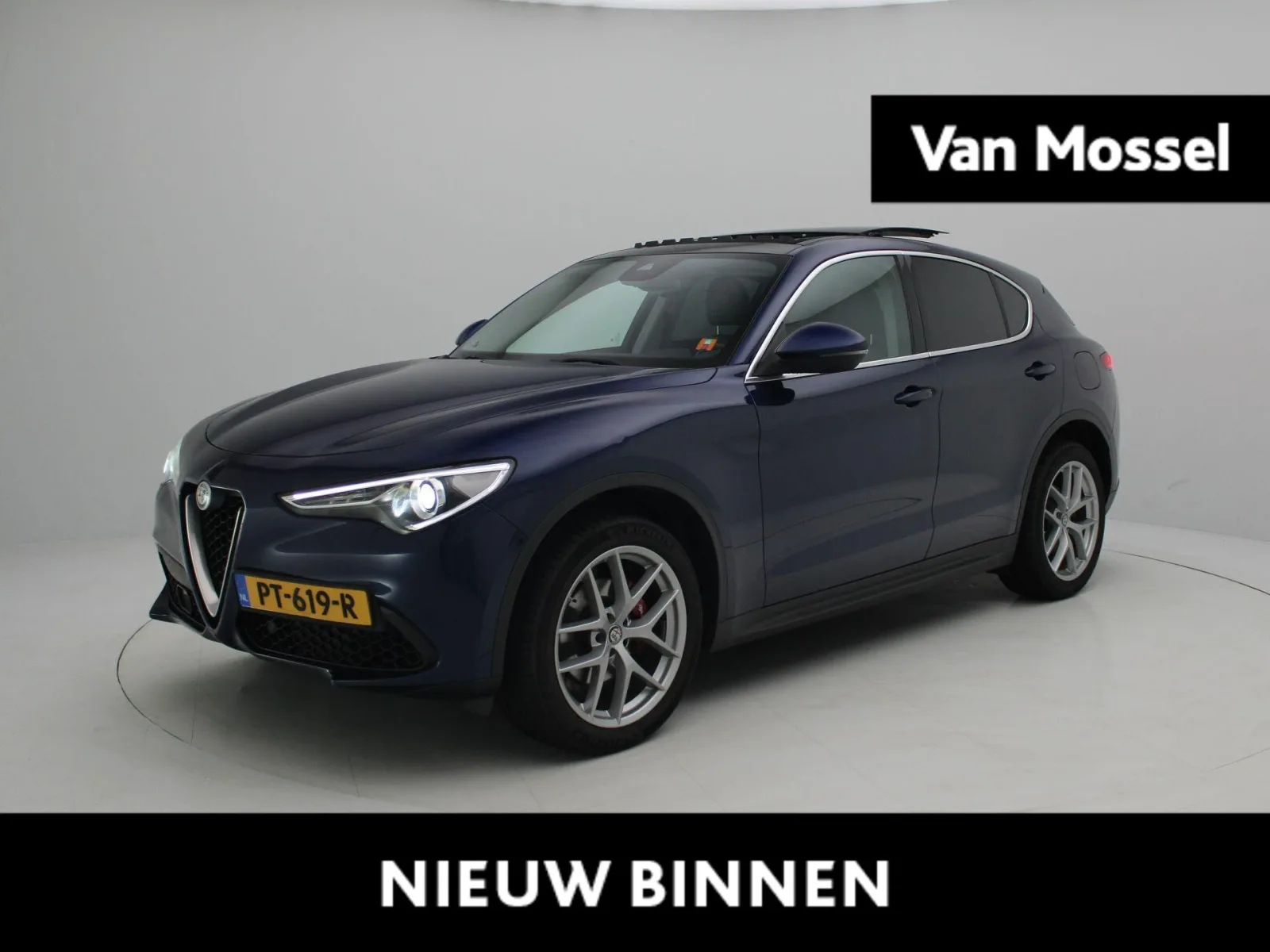 Alfa Romeo Stelvio (2017) — foto 1