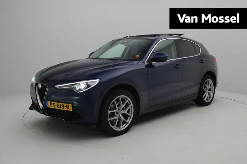 Alfa Romeo Stelvio (2017)