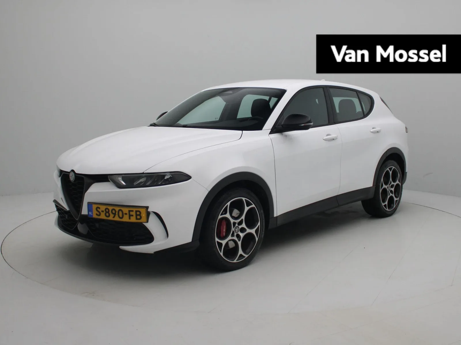 Alfa Romeo Tonale (2023) — foto 1