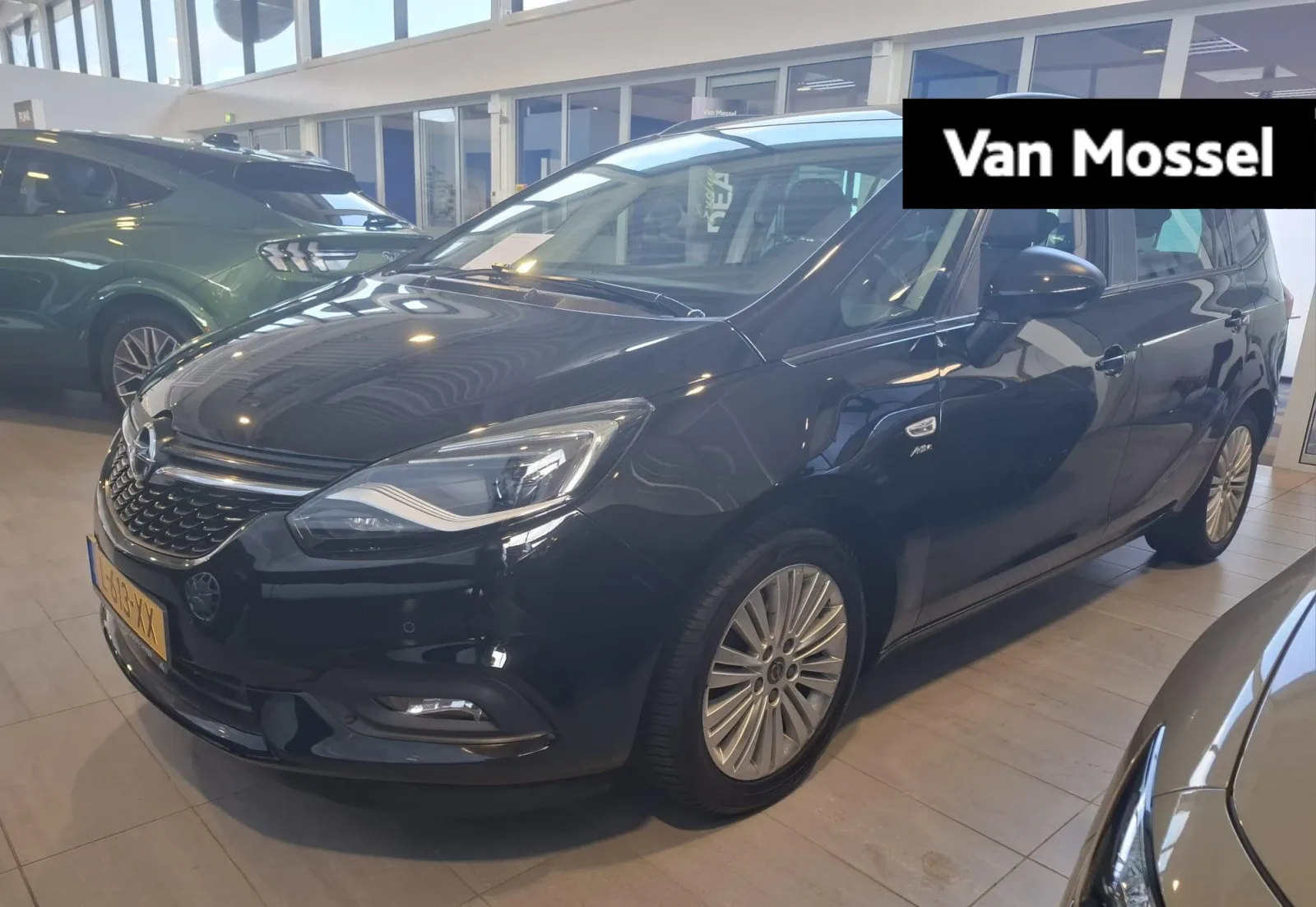 Opel Zafira (2016) — foto 1