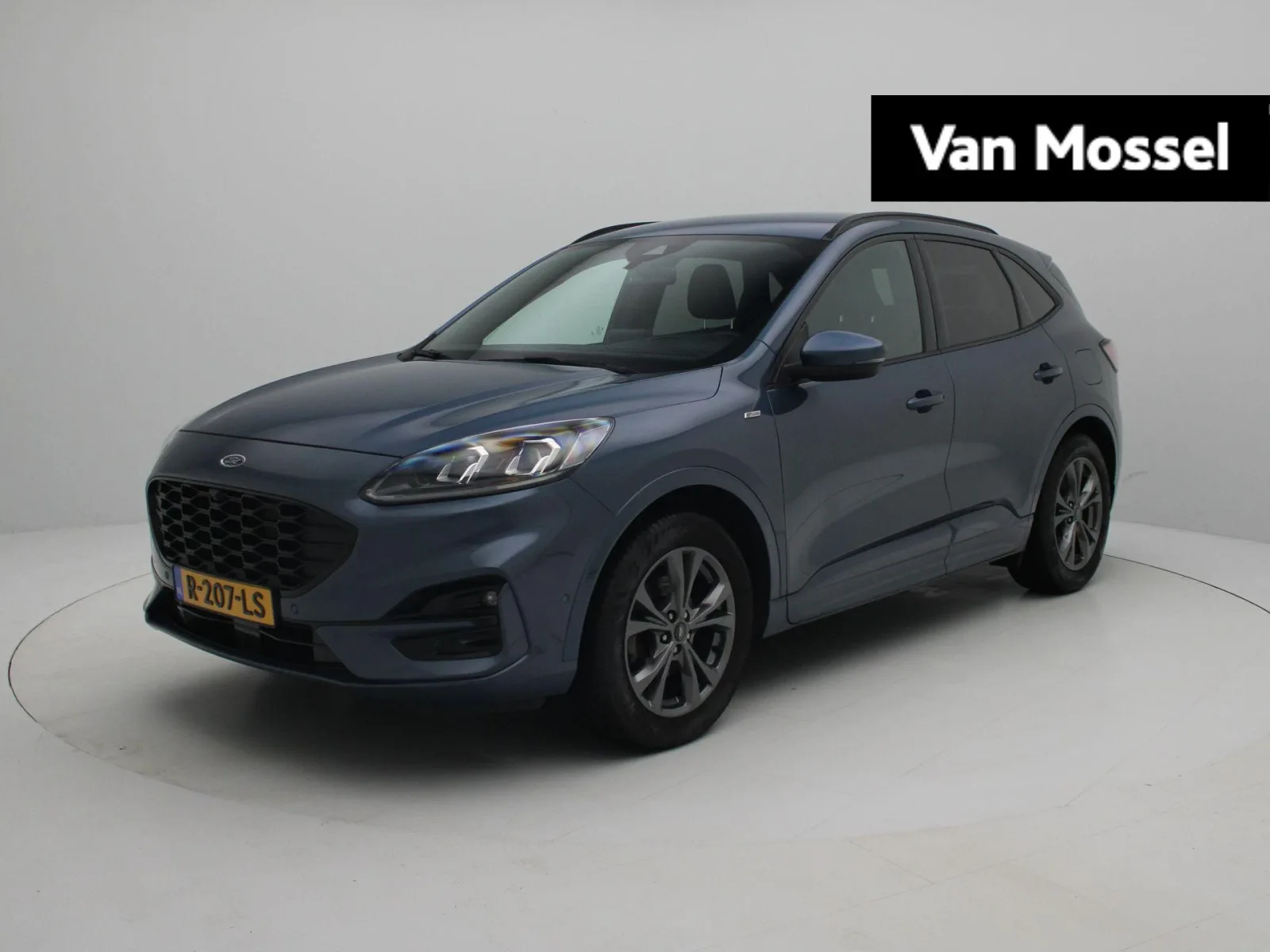 Ford Kuga (2021) — foto 1