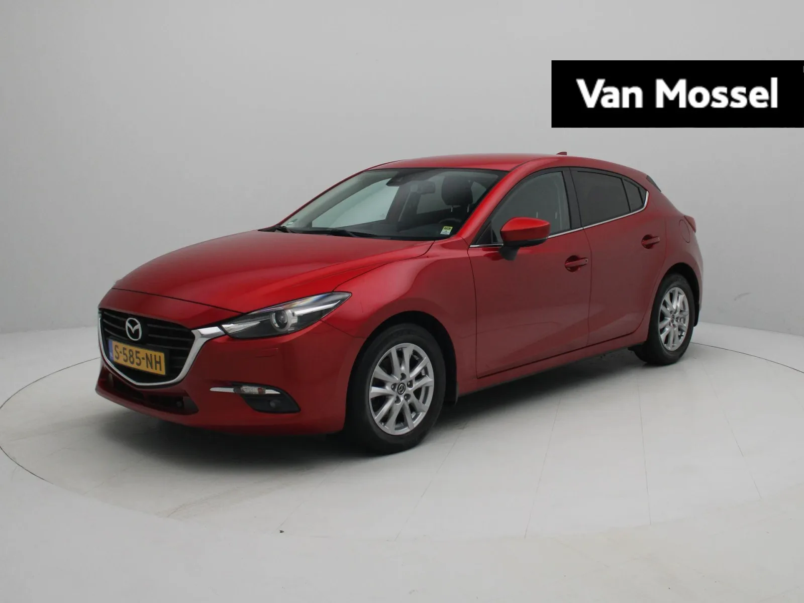Mazda 3 (2018) — foto 1