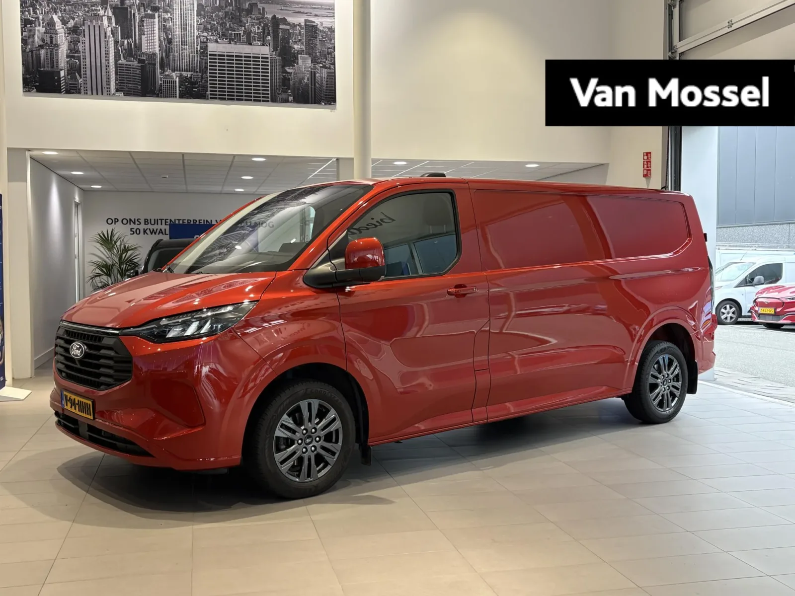 Ford Transit Custom (2024) — foto 1
