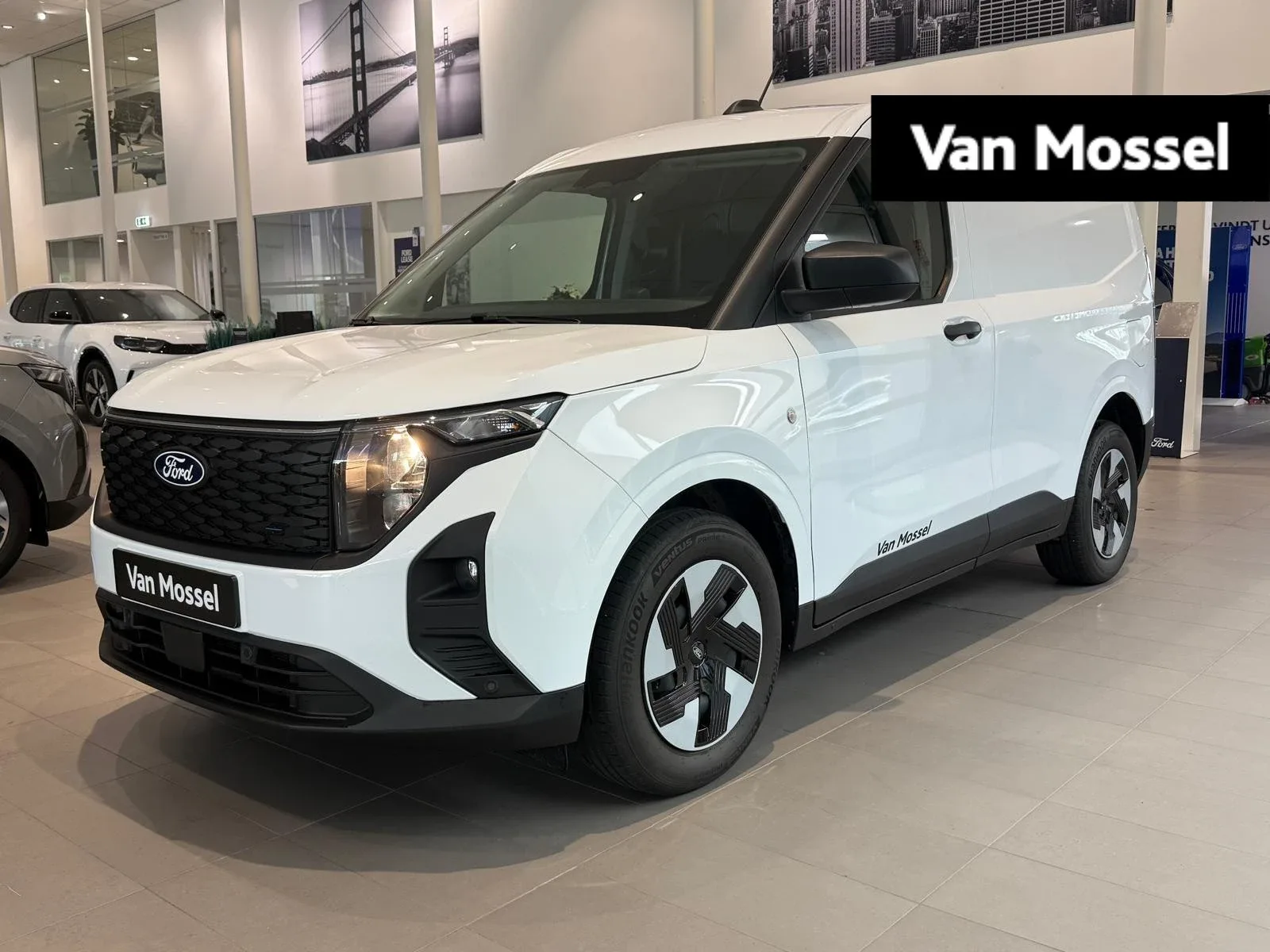 Ford E-Transit Courier (2026) — foto 1