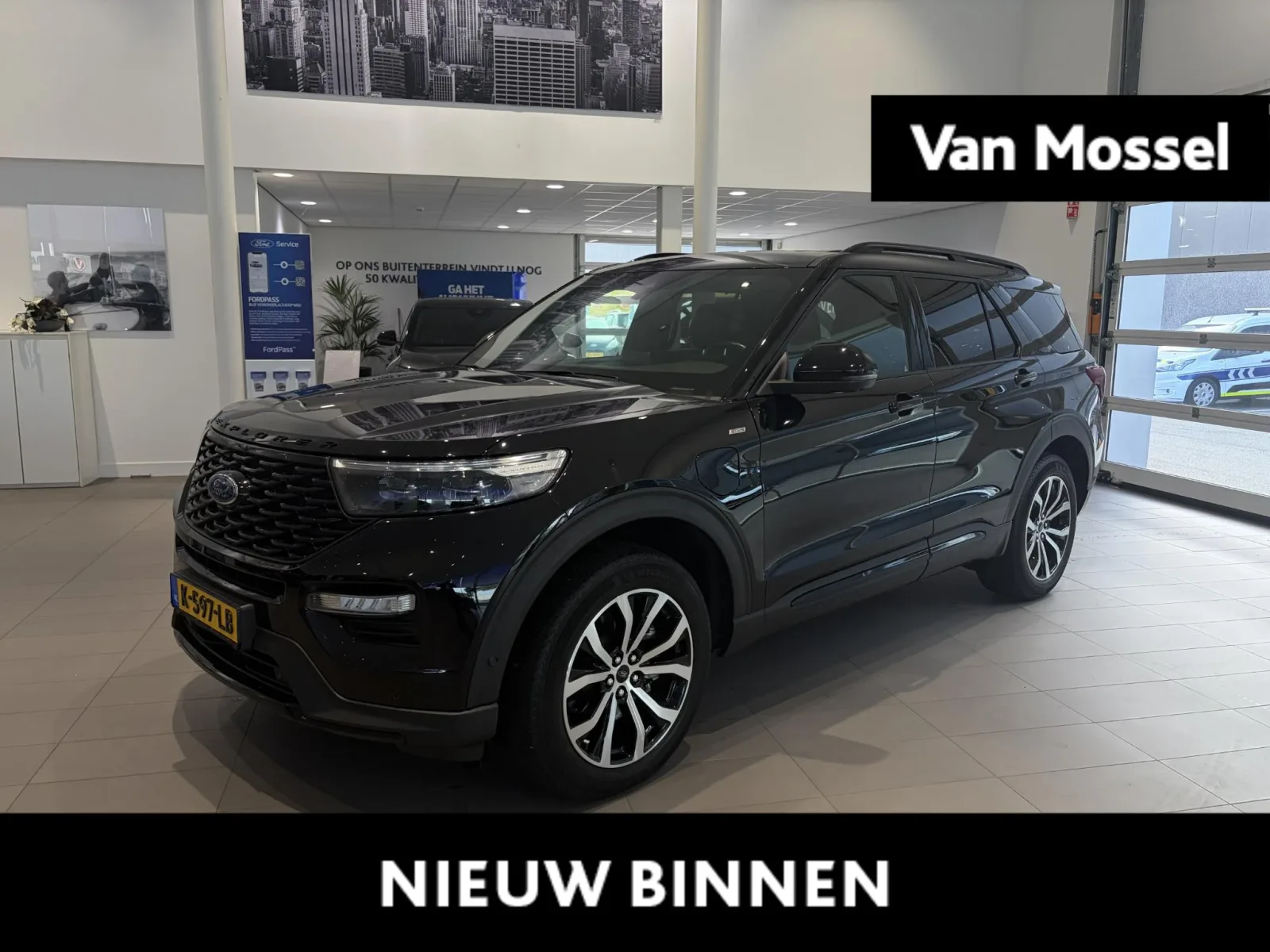Ford Explorer (2021) — foto 1
