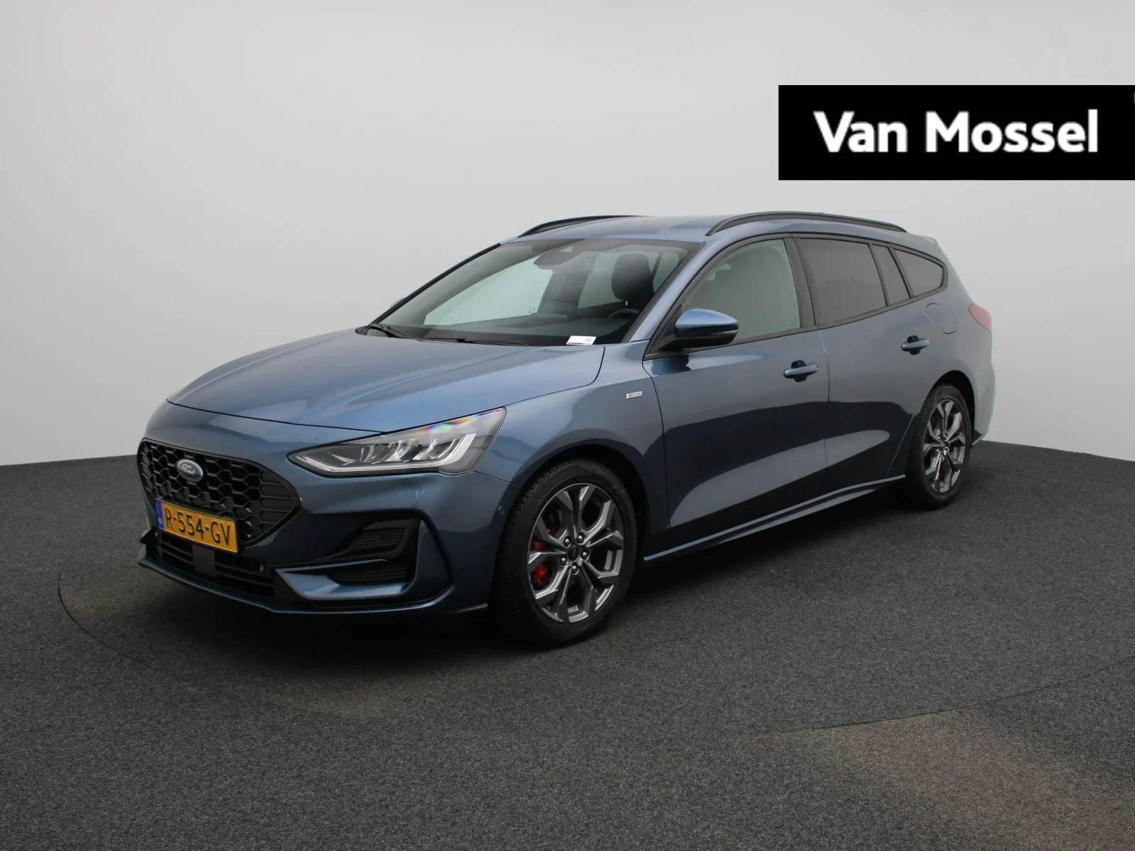 Ford Focus (2022) — foto 1