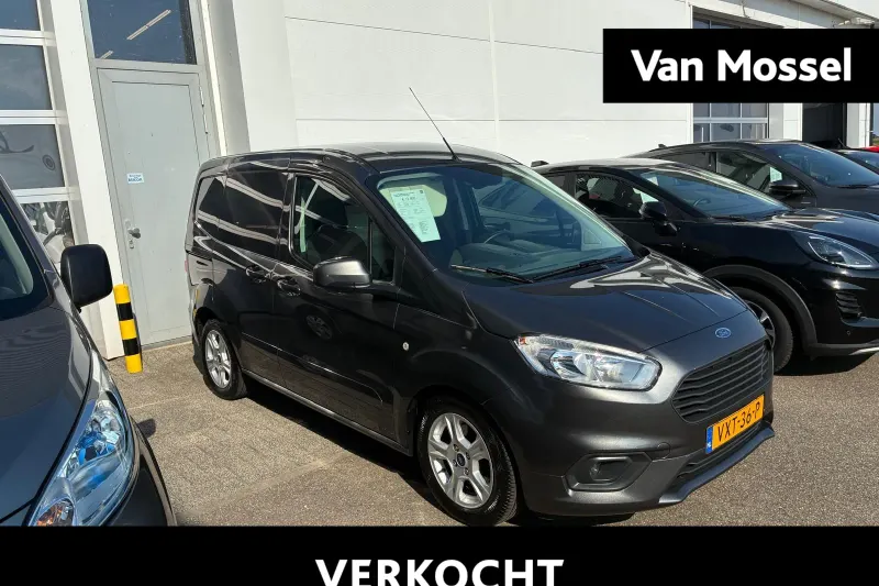 Ford Transit Courier (2023)
