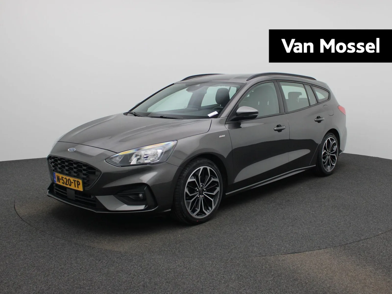 Ford Focus (2022) — foto 1
