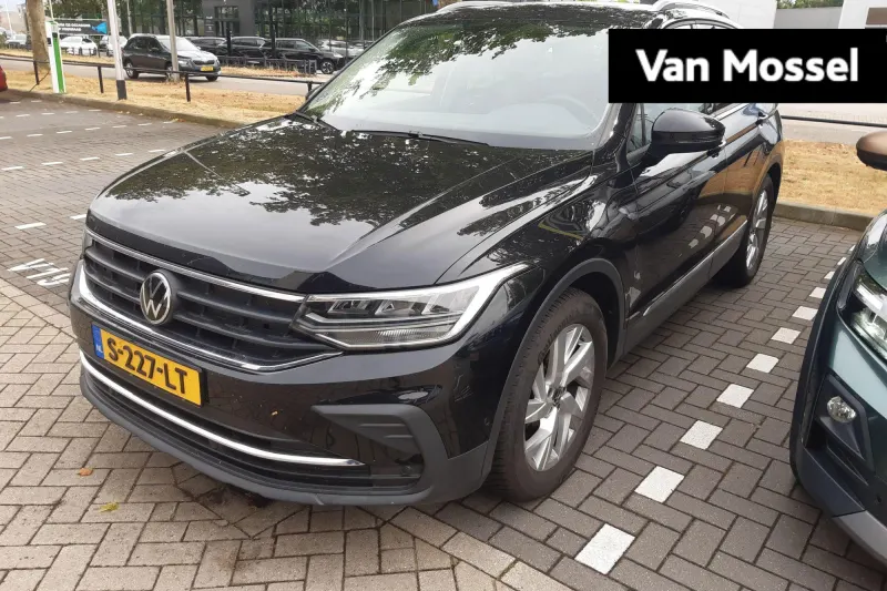 Volkswagen Tiguan (2022)