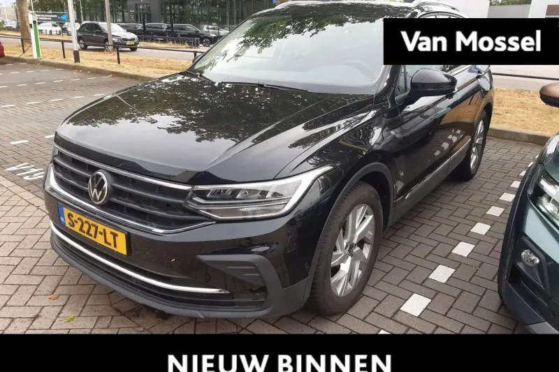 Volkswagen Tiguan (2022)