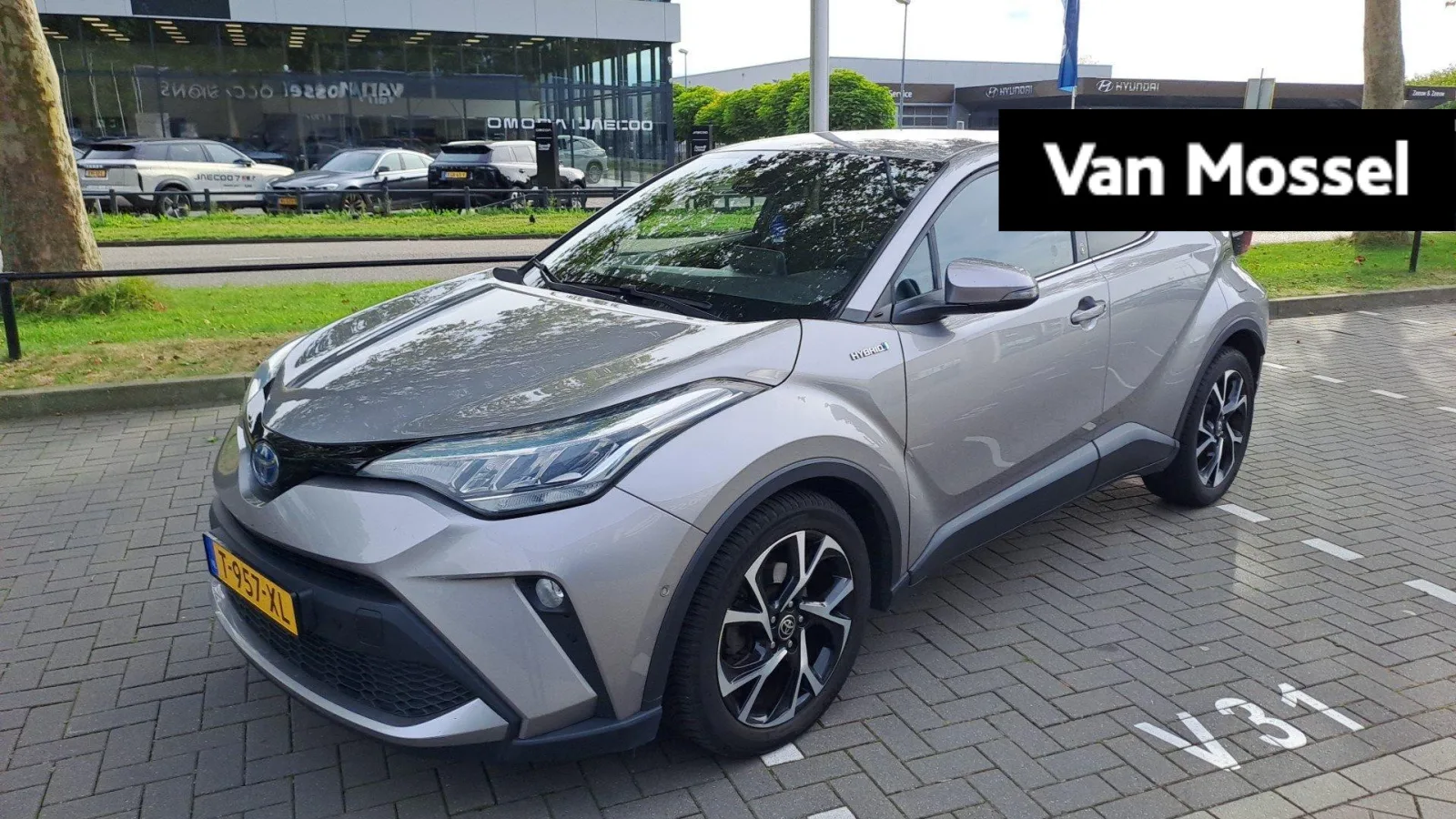 Toyota C-HR (2021) — foto 1