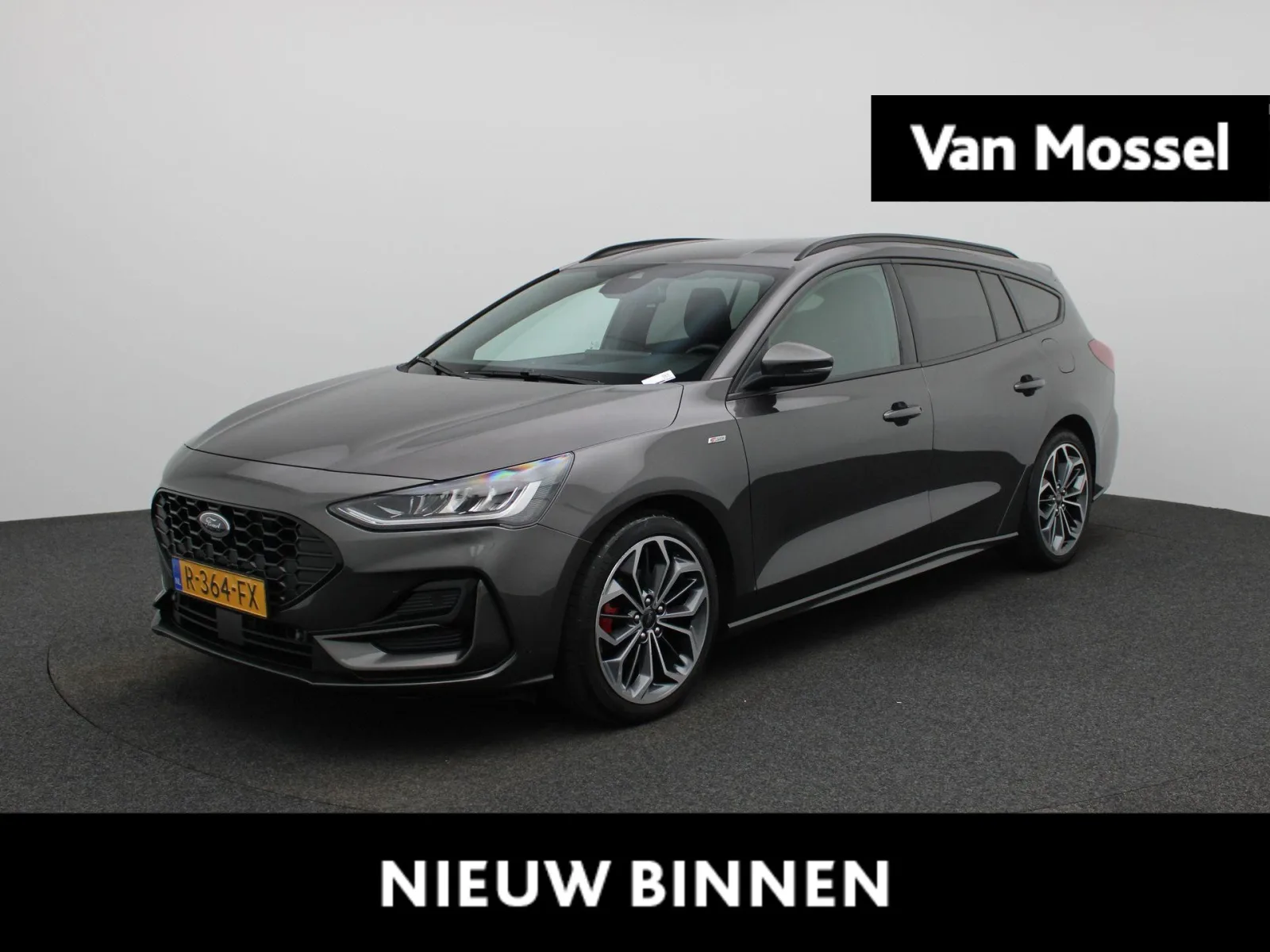 Ford Focus (2022) — foto 1