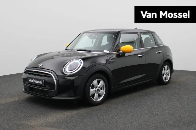 MINI One (2021)