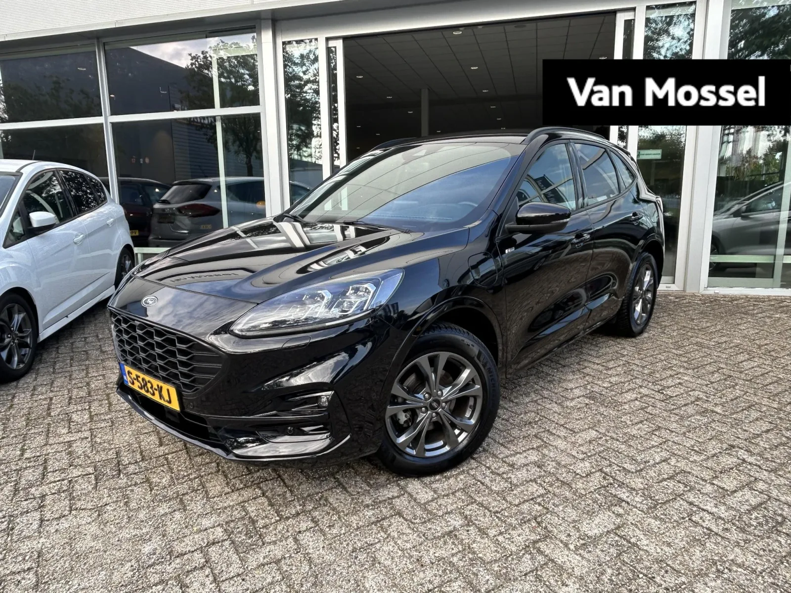 Ford Kuga (2022) — foto 1