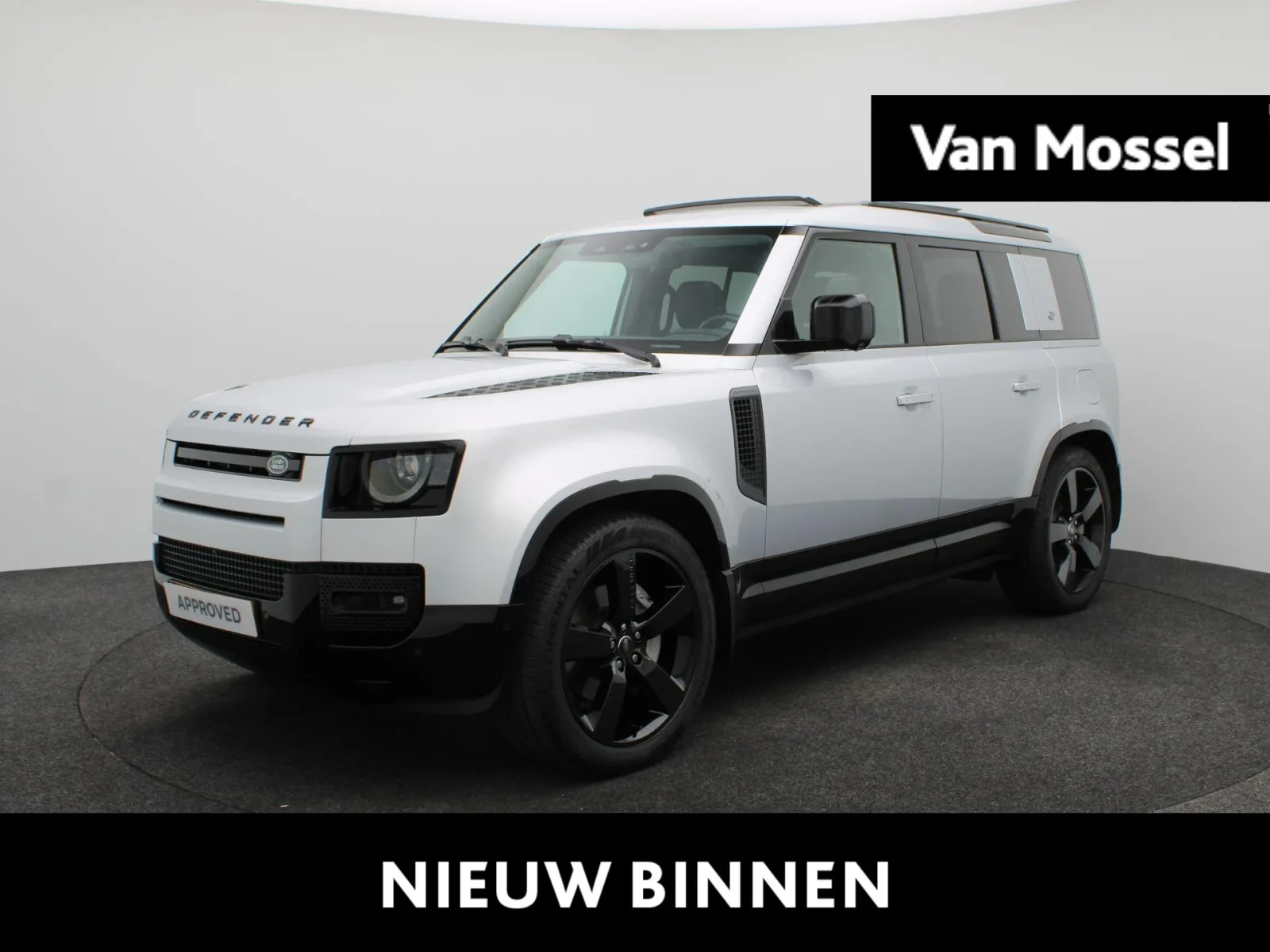 Land Rover Defender (2023) — foto 1