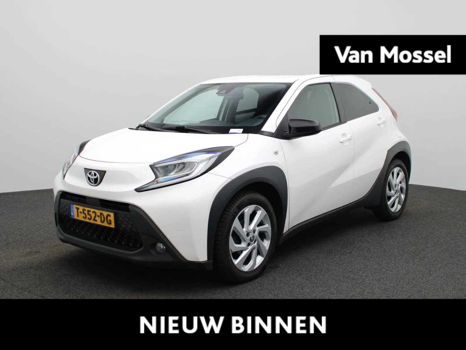 Toyota Aygo (2023) — foto 1