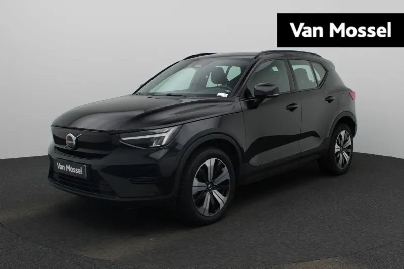 Volvo XC40 (2022)