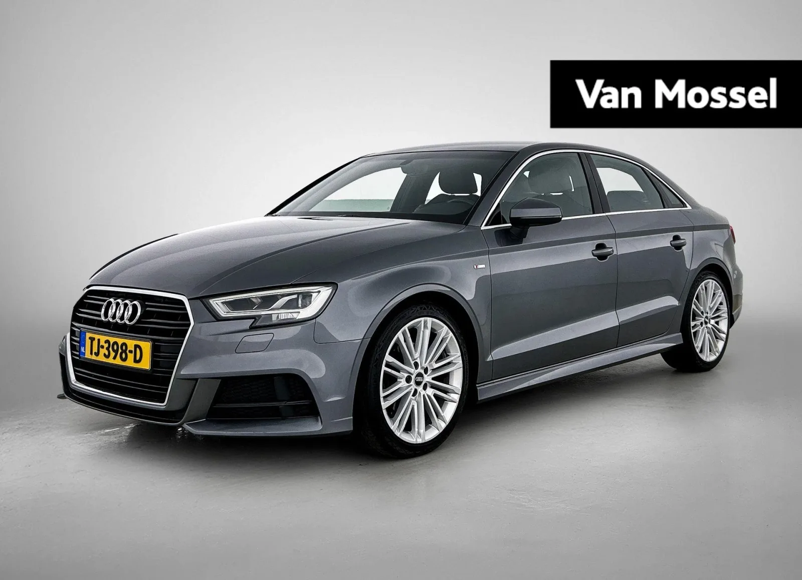 Audi A3 (2018) — foto 1