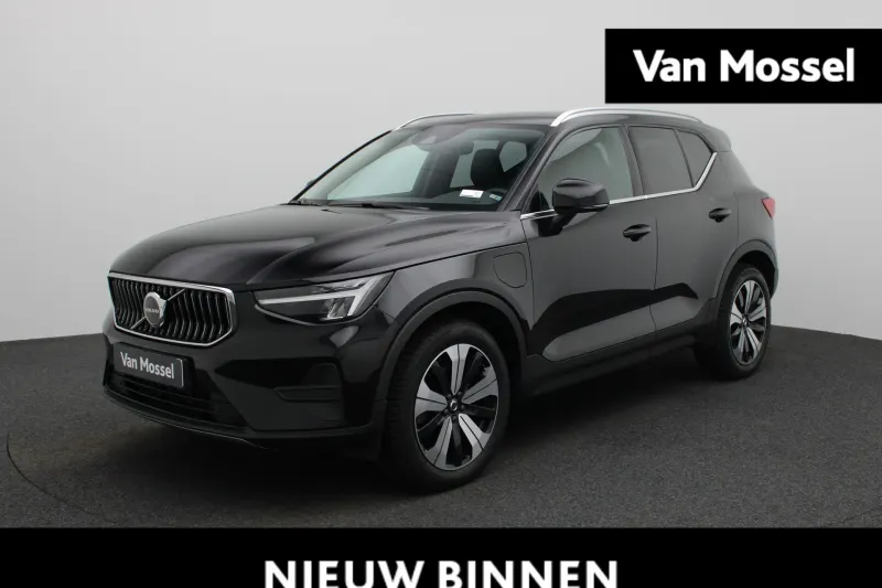 Volvo XC40 (2023)