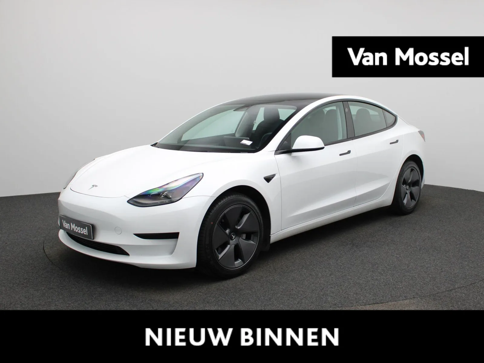 Tesla Model 3 (2023) — foto 1