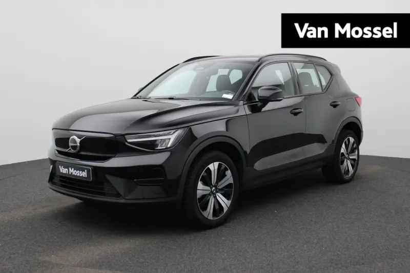 Volvo XC40 (2023)