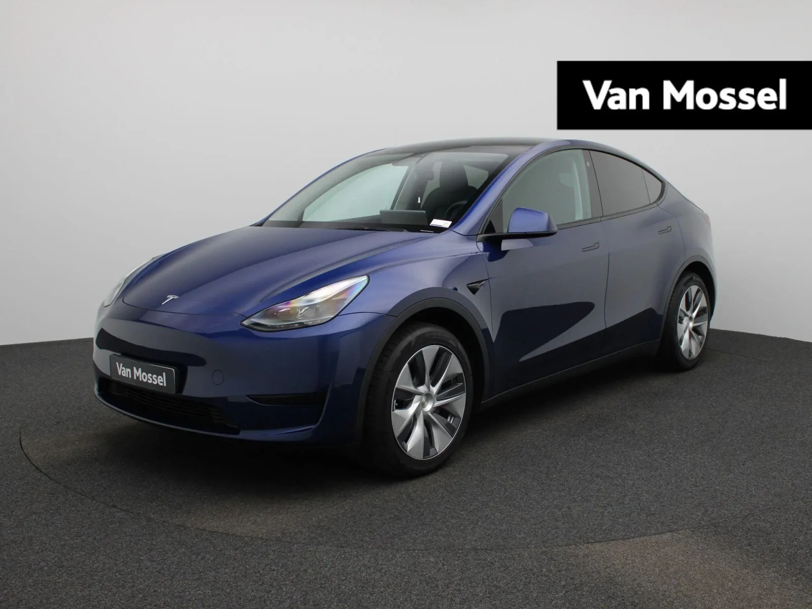Tesla Model Y (2023) — foto 1