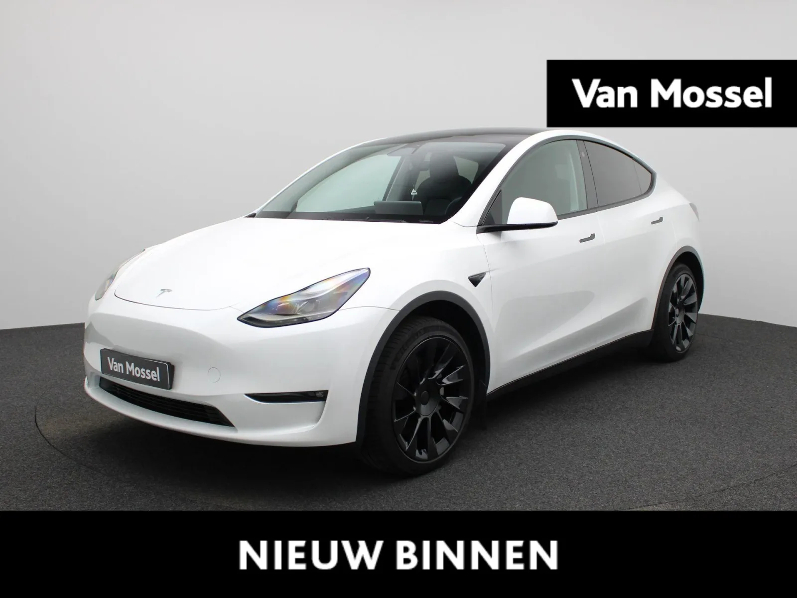 Tesla Model Y (2023) — foto 1