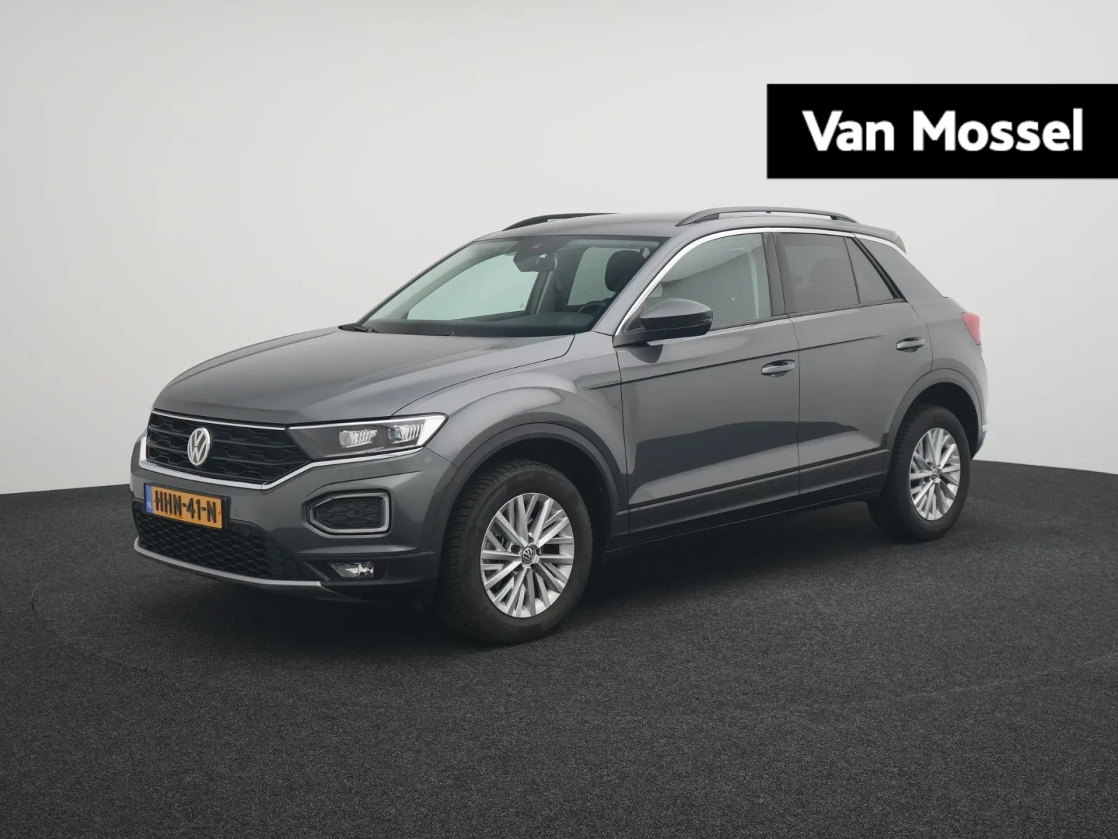 Volkswagen T-Roc (2019) — foto 1